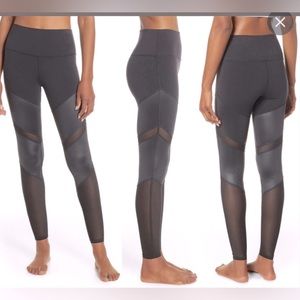 ALO YOGA - SHEILA LEGGING IN ANTHRACITE